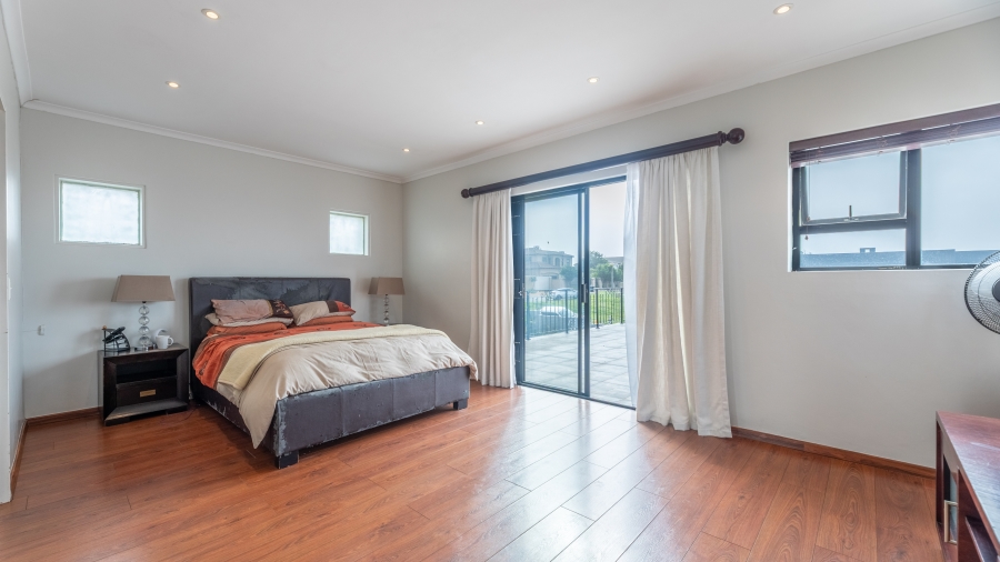 4 Bedroom Property for Sale in West Beach Western Cape